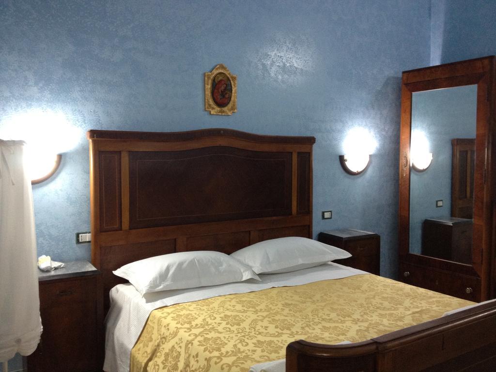 Bed And Breakfast Via Leuca Lecce Exterior foto